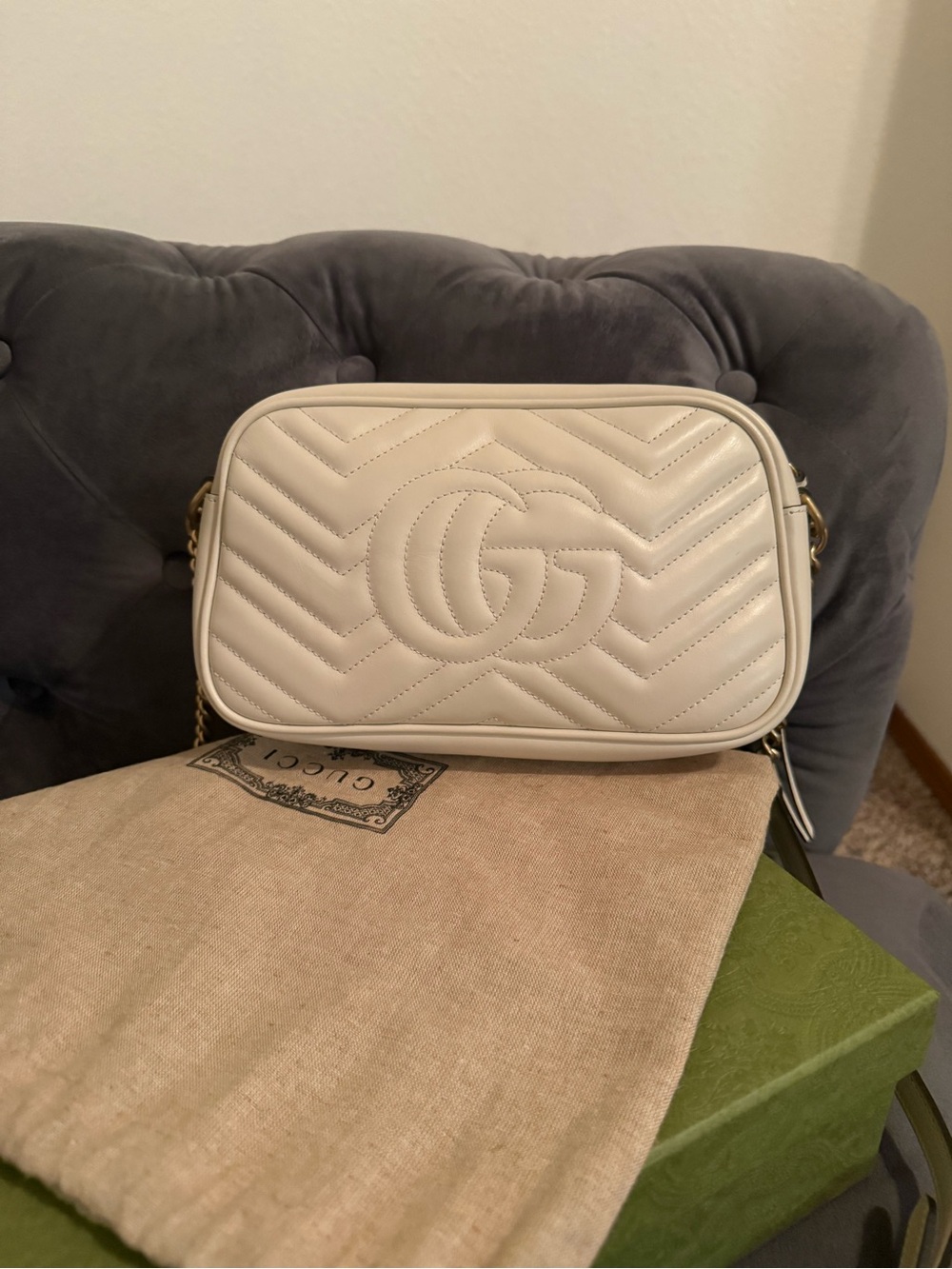 🔥Like New Gucci GG Shoulder Bag Gray Camera Marmont Chevron Quilted 🔥 - Picture 11 of 17